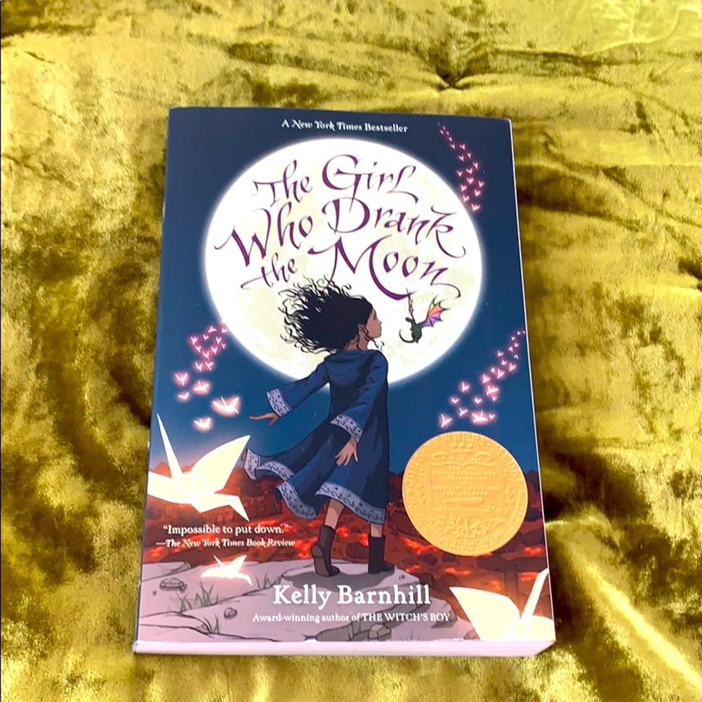 The girl who drank the moon by Kelly Barnhill
